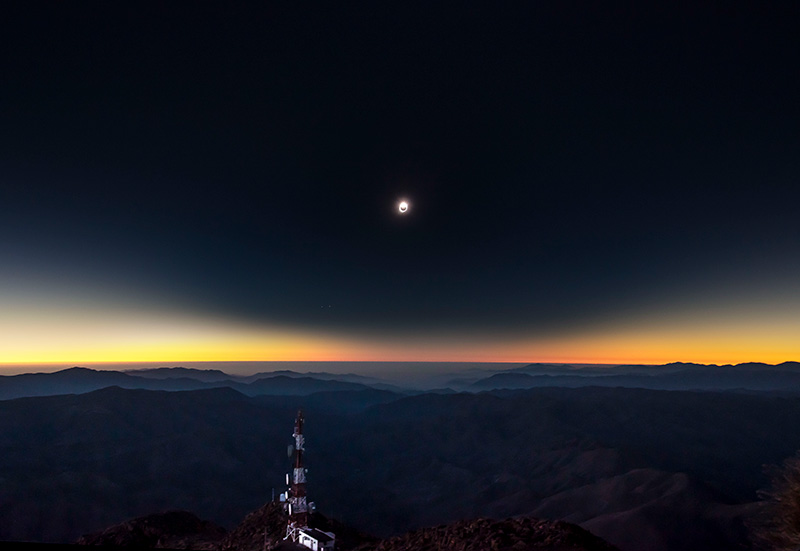 photograph of the 2019 Chile Eclipse by Jon Carmichael, copyright, all rights reserved.