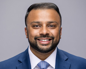 Pathik P. Amin, OD, FAAO Visiting Associate Professor of Ophthalmology, Glaucoma Service Illinois Eye and Ear Infirmary University of Illinois at Chicago